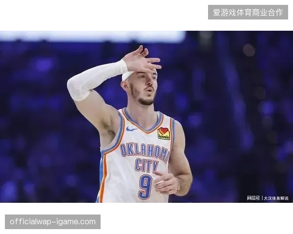 卡鲁索以其高球商的预判和拼抢能力，持续为雷霆队提供着后场防守的能量和转换进攻机会